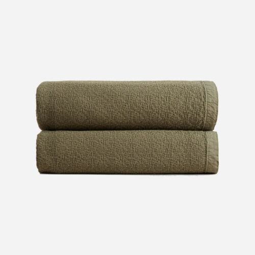 Bedspread with Contrast Edge